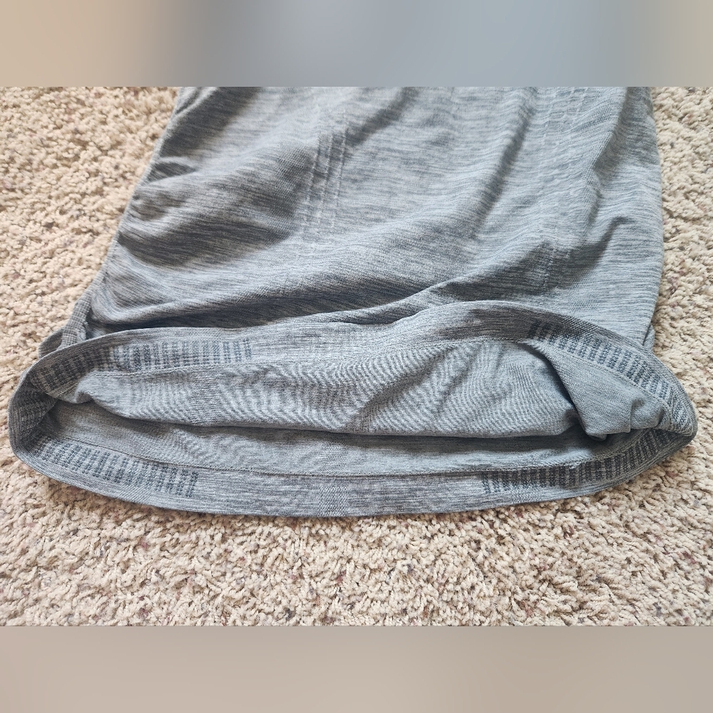 Athleta Speedlight Gray Racerback Tank Top Ruched Side Size Small - Picture 8 of 10